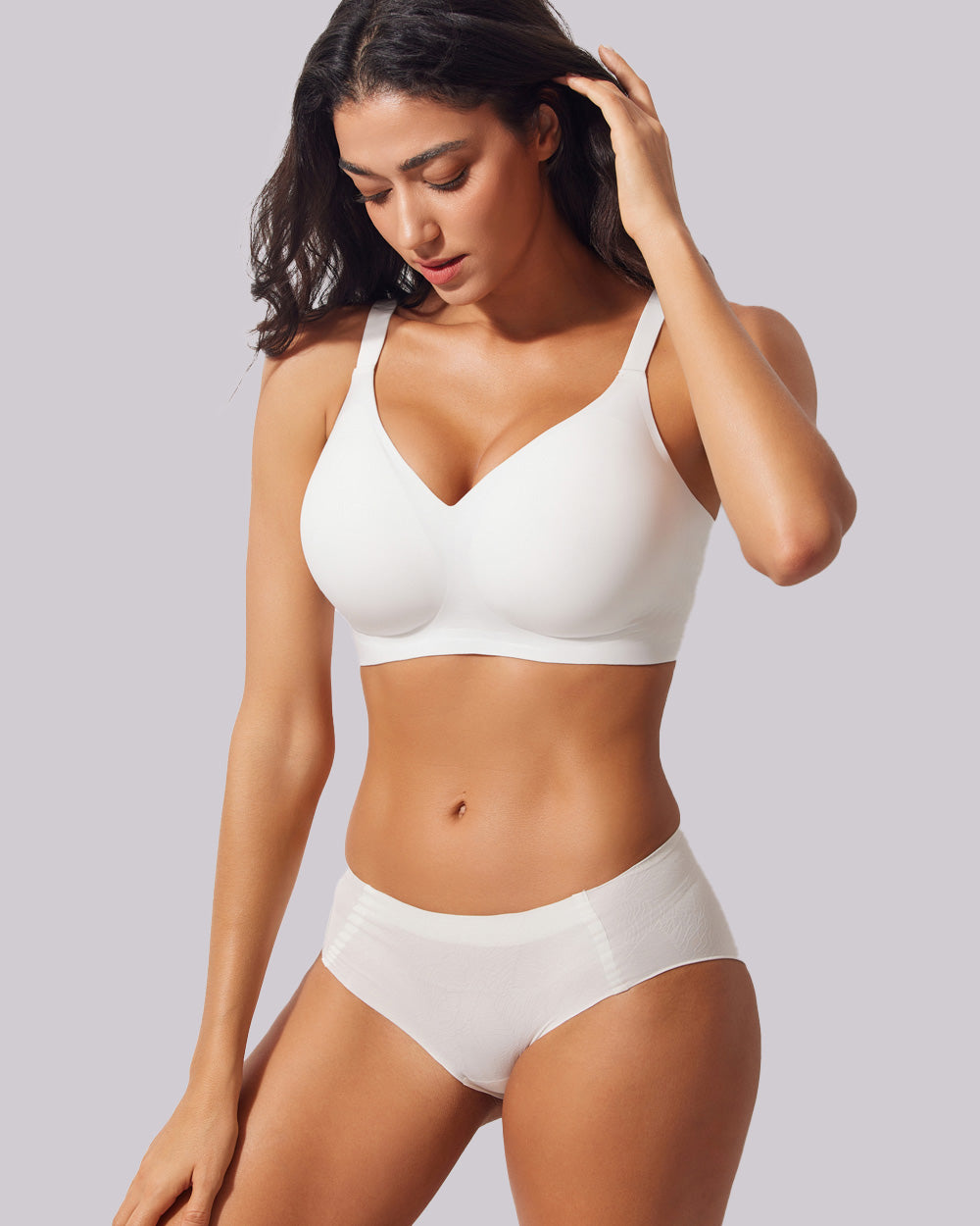 VRCOMFY White wireless seamless bra with soft molded cups for women